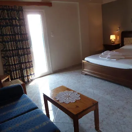 Agia Roumeli Hotel 2* 아기아 루멜리