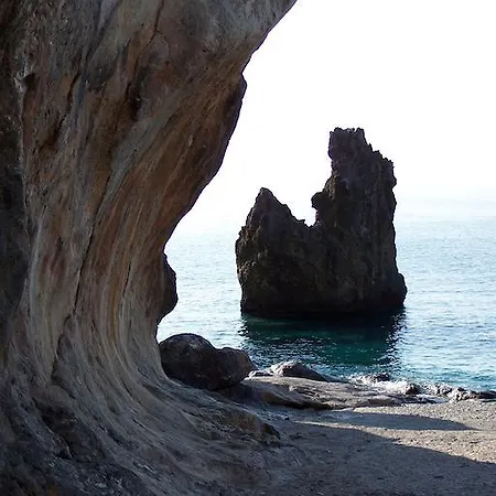 Agia Roumeli Hotel 2* 아기아 루멜리